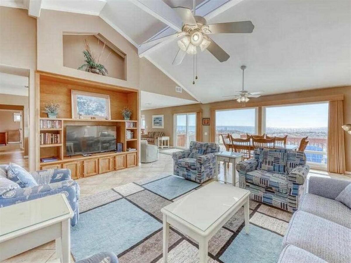 Crosswind Landing by Meyer Vacation Rentals - image 3