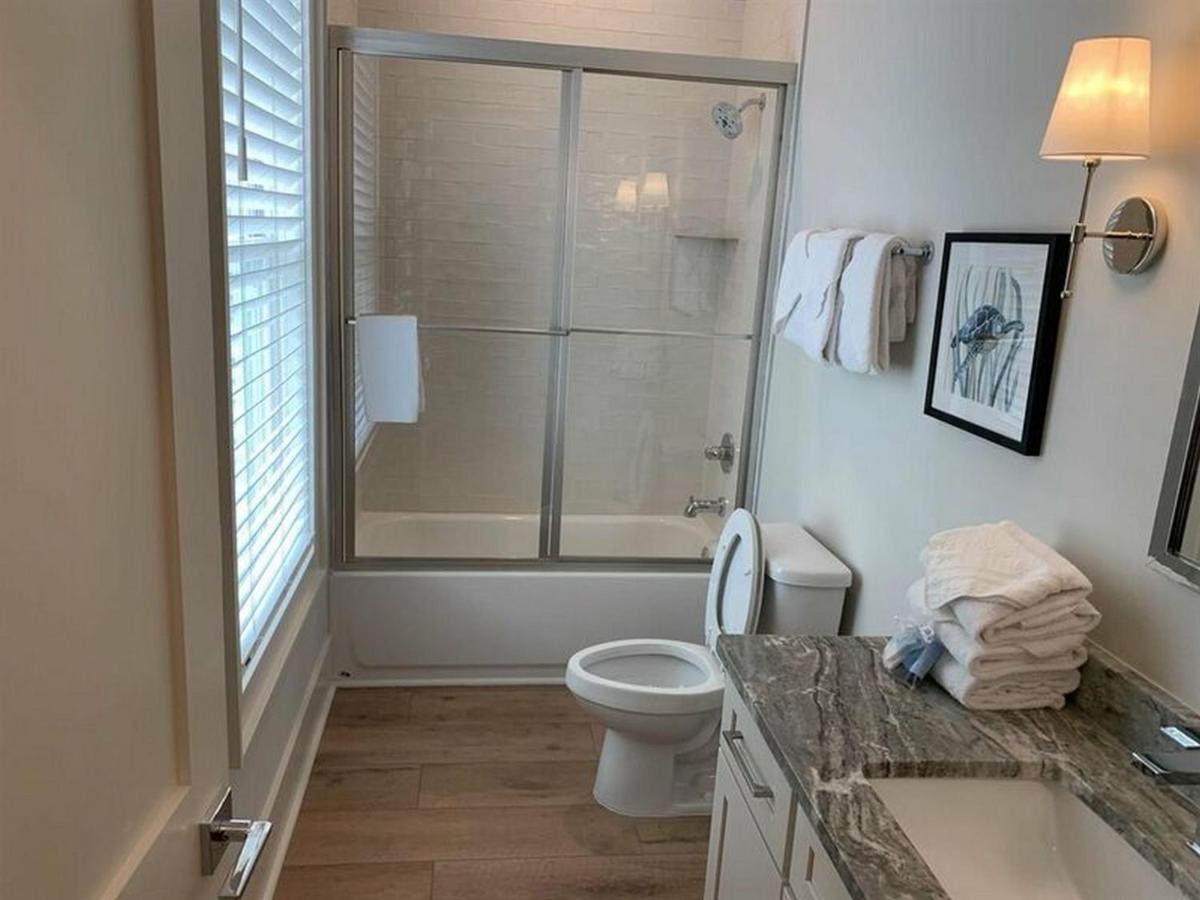 Captain's Landing by Meyer Vacation Rentals - image 4