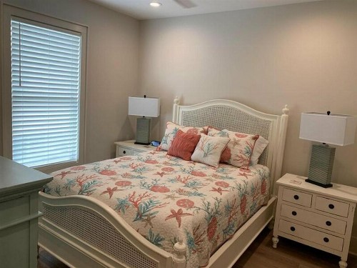 Captain's Landing by Meyer Vacation Rentals - image 8