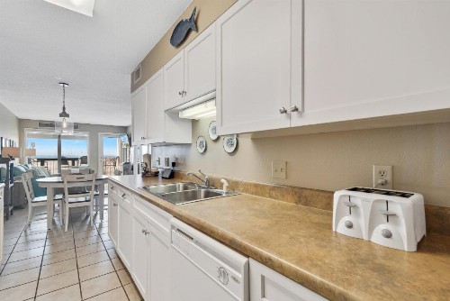 Heart of Gulf Shores Beach Front Condo My Beach Getaways - image 6