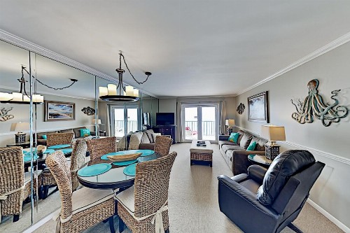 Epic Views & Beachfront Pools at Gulf-Front Escape condo - image 7