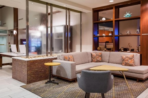 Holiday Inn - Gulfport-Airport an IHG Hotel - image 4