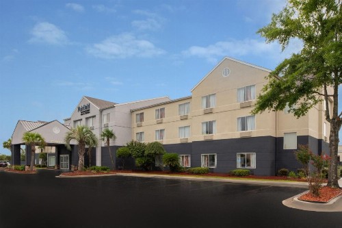Fairfield Inn and Suites Gulfport / Biloxi - image 2