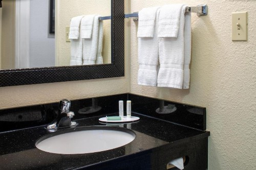 Fairfield Inn and Suites Gulfport / Biloxi - image 8