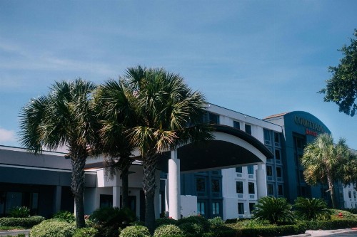 Courtyard by Marriott Gulfport Beachfront - image 27