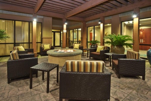 Courtyard by Marriott Gulfport Beachfront - image 32