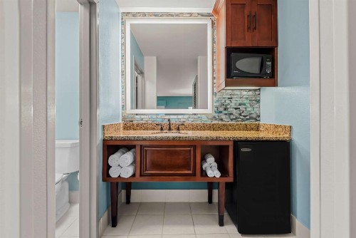 Best Western Seaway Inn - image 27