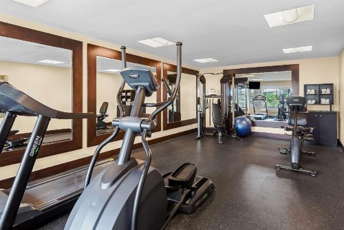 Best Western Seaway Inn - image 36