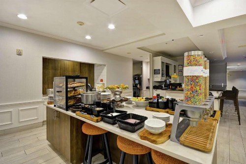 Hilton Garden Inn Gulfport - Biloxi Airport - image 7