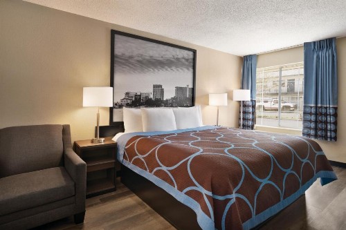 Super 8 by Wyndham Gulfport Near Biloxi - image 27