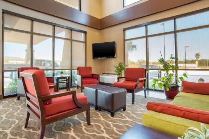 Comfort Suites Gulfport - image 12