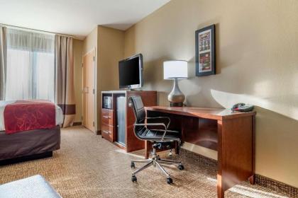 Comfort Suites Gulfport - image 13