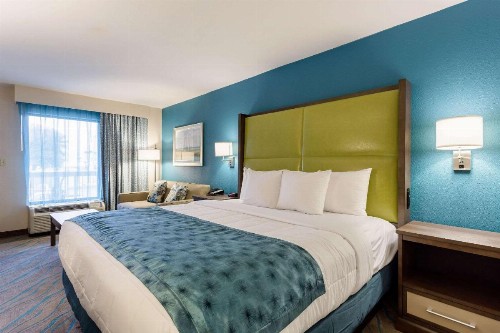 Quality Inn Gulfport I-10 - image 12