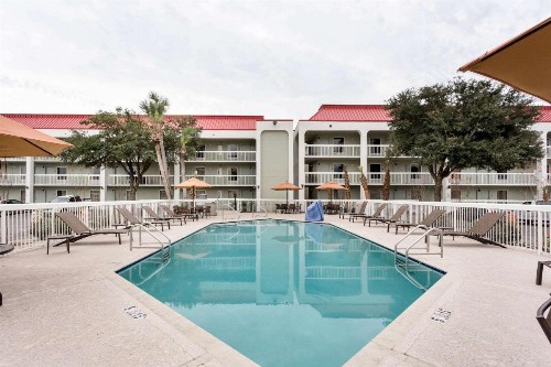 Quality Inn Gulfport I-10 - image 5
