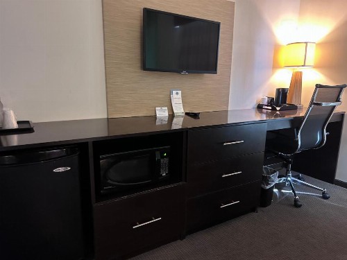 Sleep Inn & Suites Gulfport - image 11