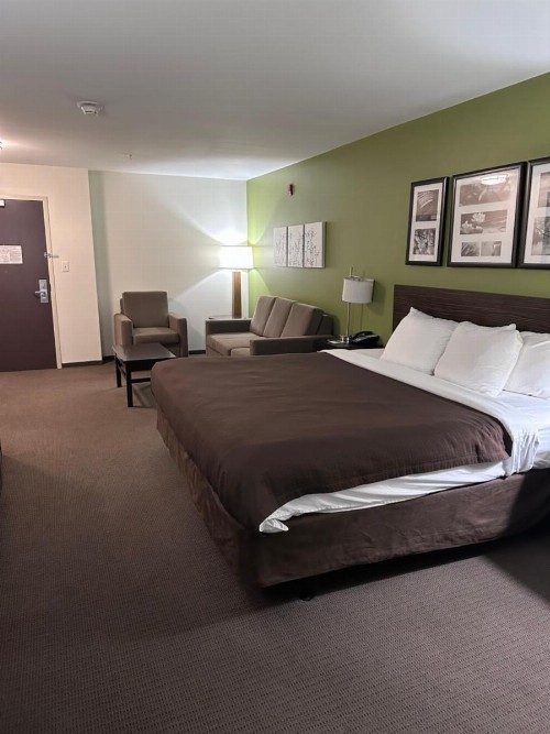 Sleep Inn & Suites Gulfport - image 20