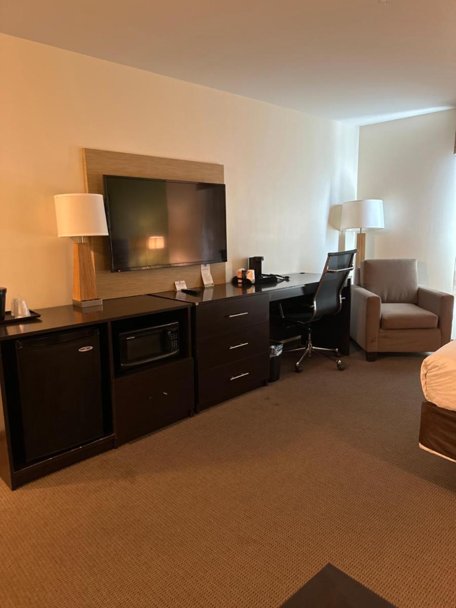 Sleep Inn & Suites Gulfport - image 7