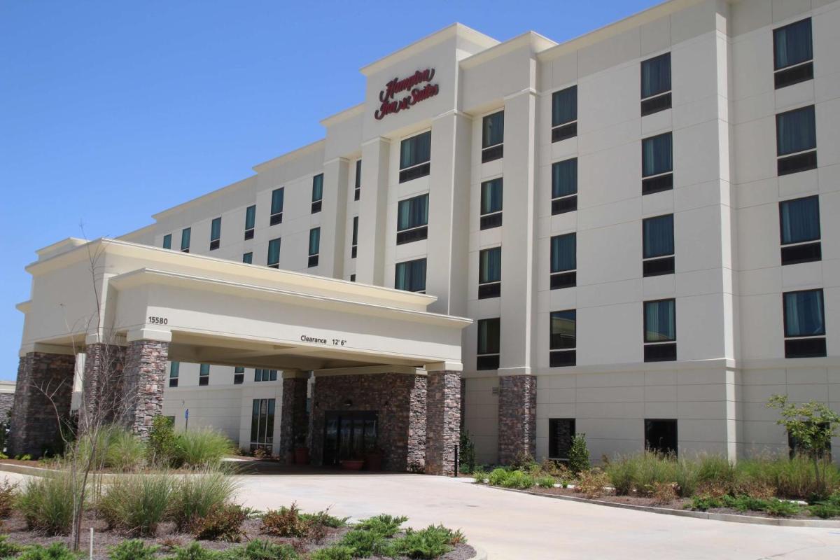 Hampton Inn & Suites Gulfport - main image