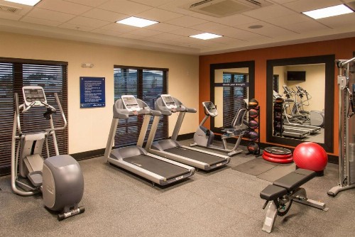 Hampton Inn & Suites Gulfport - image 11