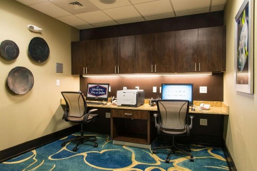 Hampton Inn & Suites Gulfport - image 36