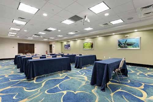 Hampton Inn & Suites Gulfport - image 41