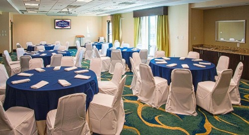 Hampton Inn & Suites Gulfport - image 43