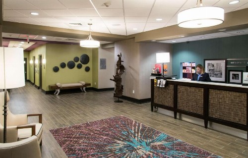 Hampton Inn & Suites Gulfport - image 44