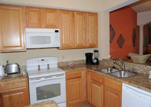 Legacy2-0803 Deluxe Condo - image 10