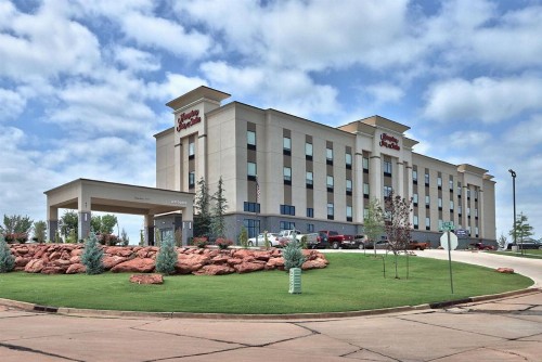 Hampton Inn & Suites Guthrie OK - image 16