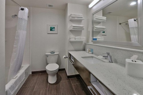 Hampton Inn & Suites Guthrie OK - image 8