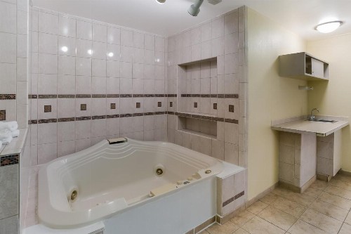 Days Inn by Wyndham Baltimore West Security Blvd. - image 30
