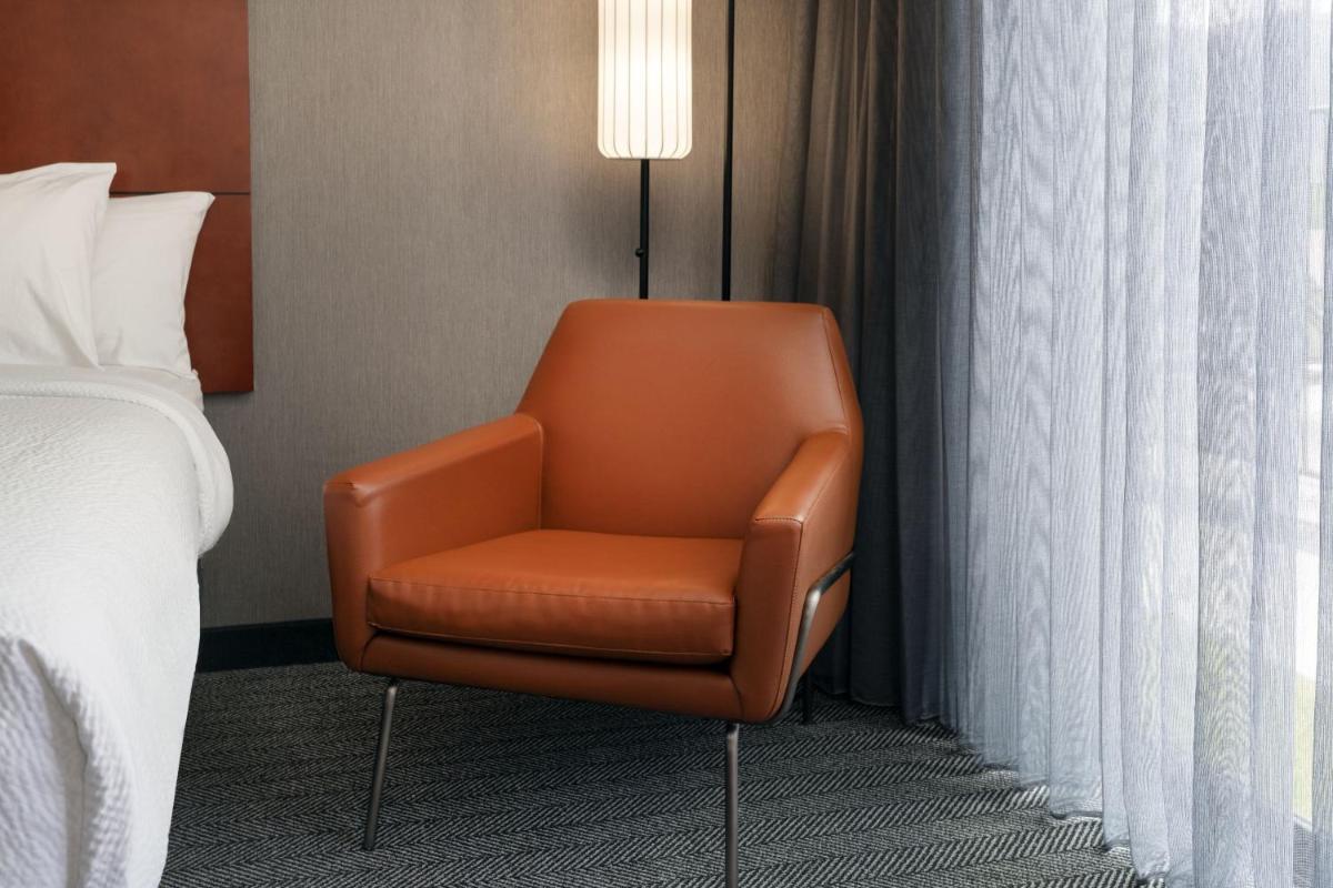 Courtyard by Marriott Los Angeles Hacienda Heights Orange County - image 2