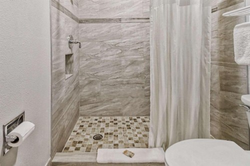 Rodeway Inn & Suites Haines City - image 5