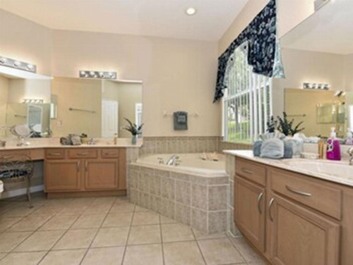A wonderful 4 bedroom villa with a private pool at Calabay Tower Lakes - image 12