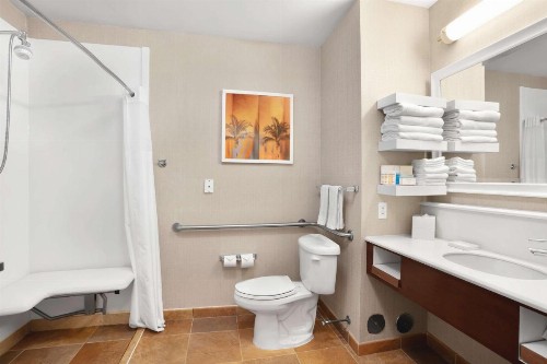 Hampton Inn Hallandale Beach-Aventura - image 21