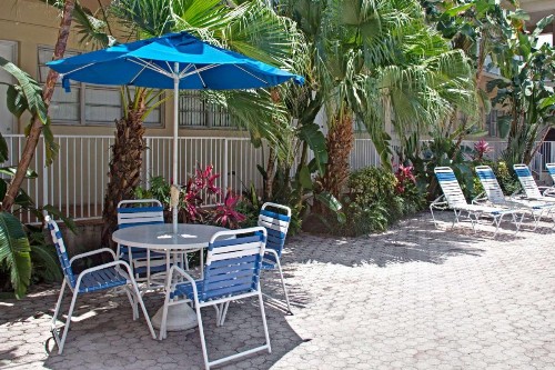 Knights Inn Hallandale - image 11