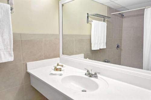 Knights Inn Hallandale - image 14