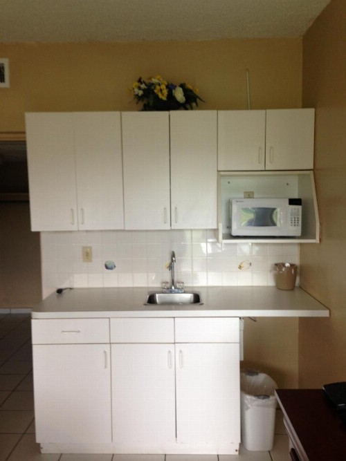 Knights Inn Hallandale - image 15