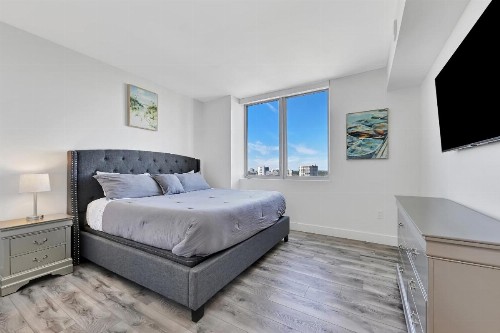 Three-Bedroom Beachwalk Resort Apartment - image 12