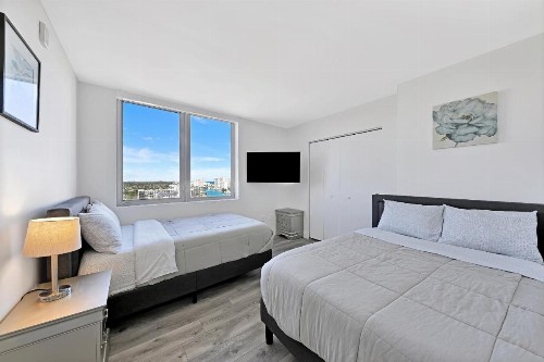 Three-Bedroom Beachwalk Resort Apartment - image 16