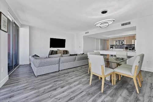 Three-Bedroom Beachwalk Resort Apartment - image 2