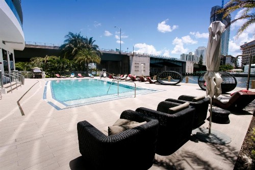 Three-Bedroom Beachwalk Resort Apartment - image 28
