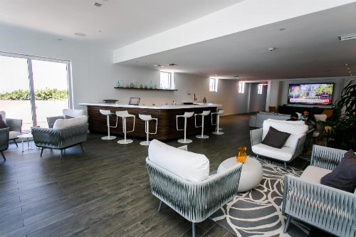 Three-Bedroom Beachwalk Resort Apartment - image 33