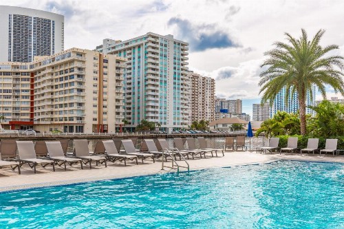 Private Ocean Luxury Condos at Beachwalk Resort - image 10