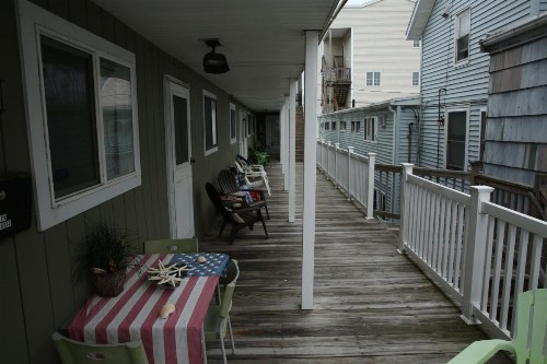 Colonial Seaside 43 - image 17