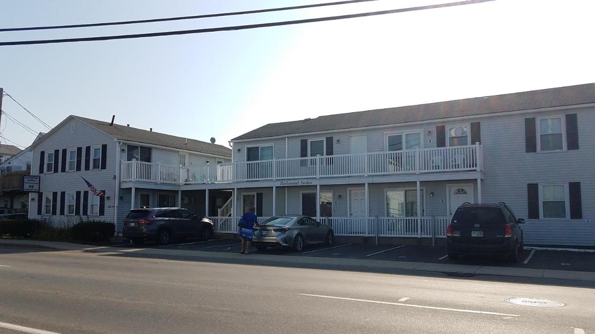 Richmond Suites - image 5