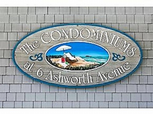Ashworth Ave Condos