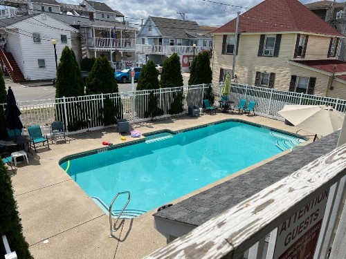 Ship's Inn Resort - image 4