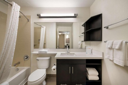 Sonesta Simply Suites Hampton - image 12