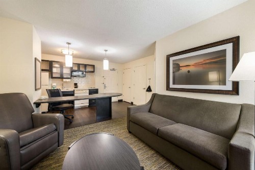 Sonesta Simply Suites Hampton - image 22